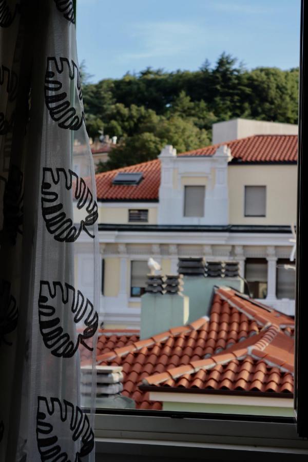 B&B Central Trieszt Kültér fotó